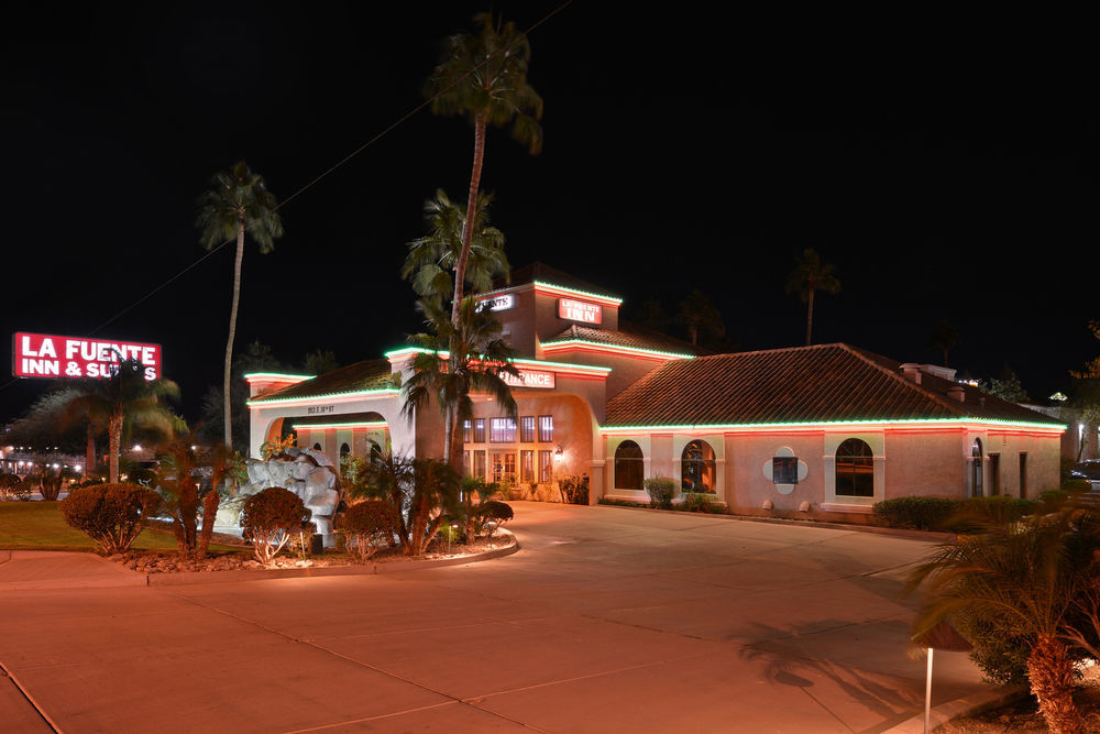 La Fuente Inn & Suites Yuma Exterior photo